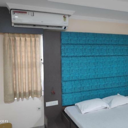 Saraswati Retreat Hotel Bhubaneswar Exterior photo