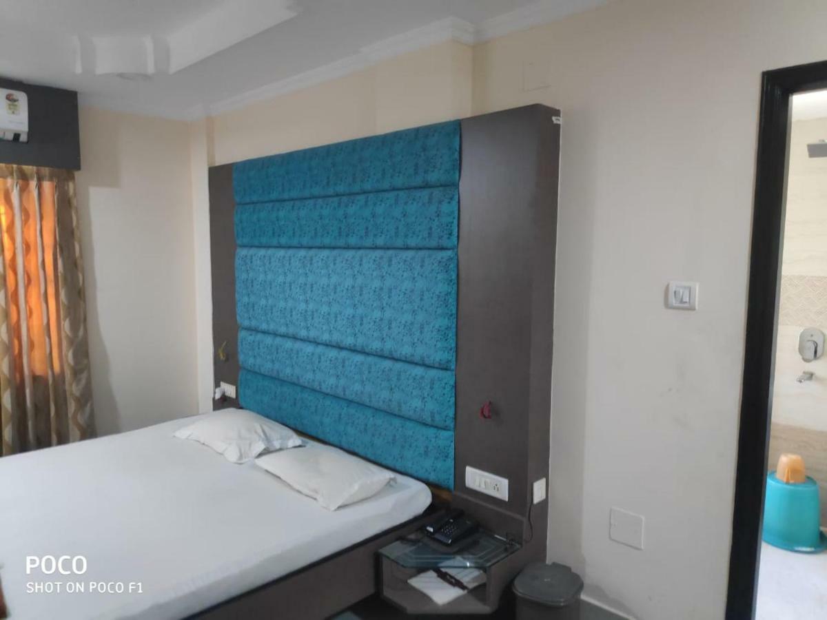 Saraswati Retreat Hotel Bhubaneswar Exterior photo